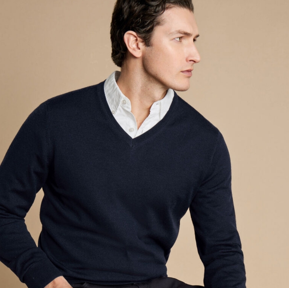 Men's Navy Vneck Sweater New with tags